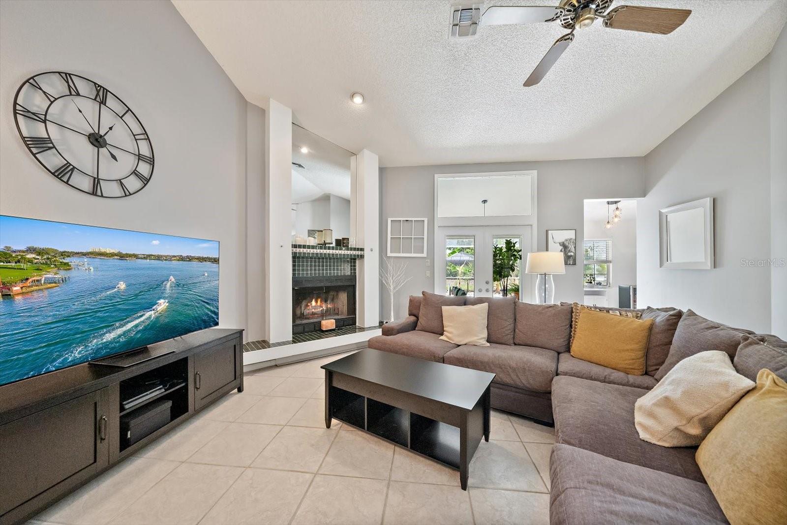 4732 MEADOWVIEW CIR, SARASOTA, FL — photo 9