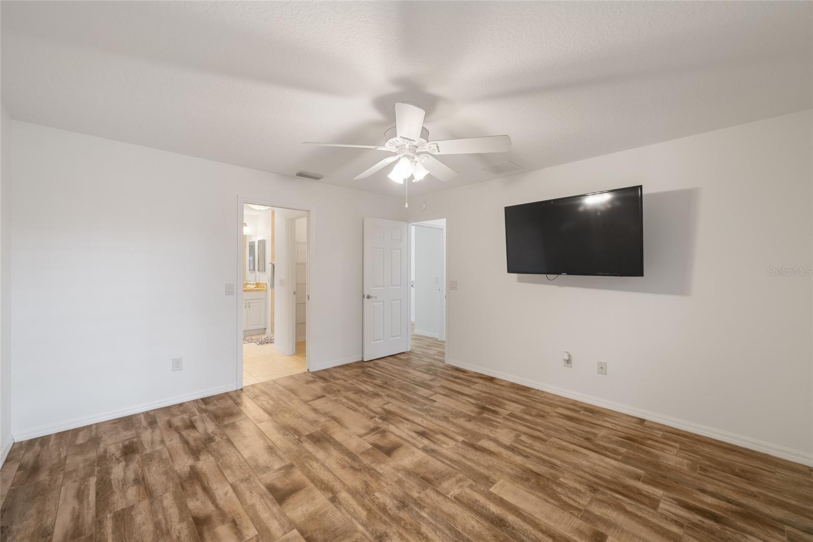 1773 HOLLOW BRANCH WAY, THE VILLAGES, FL — photo 18