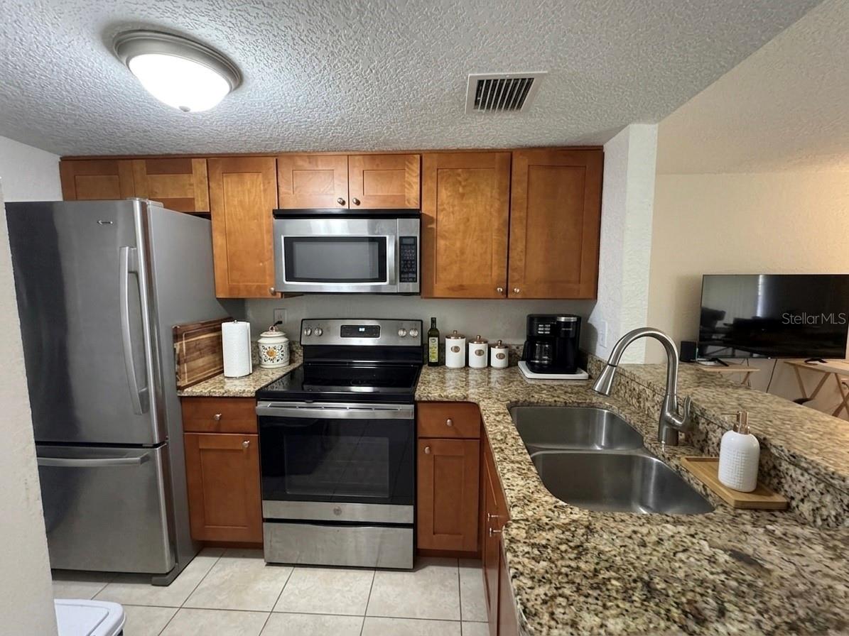554 ORANGE DR #15, ALTAMONTE SPRINGS, FL — photo 4