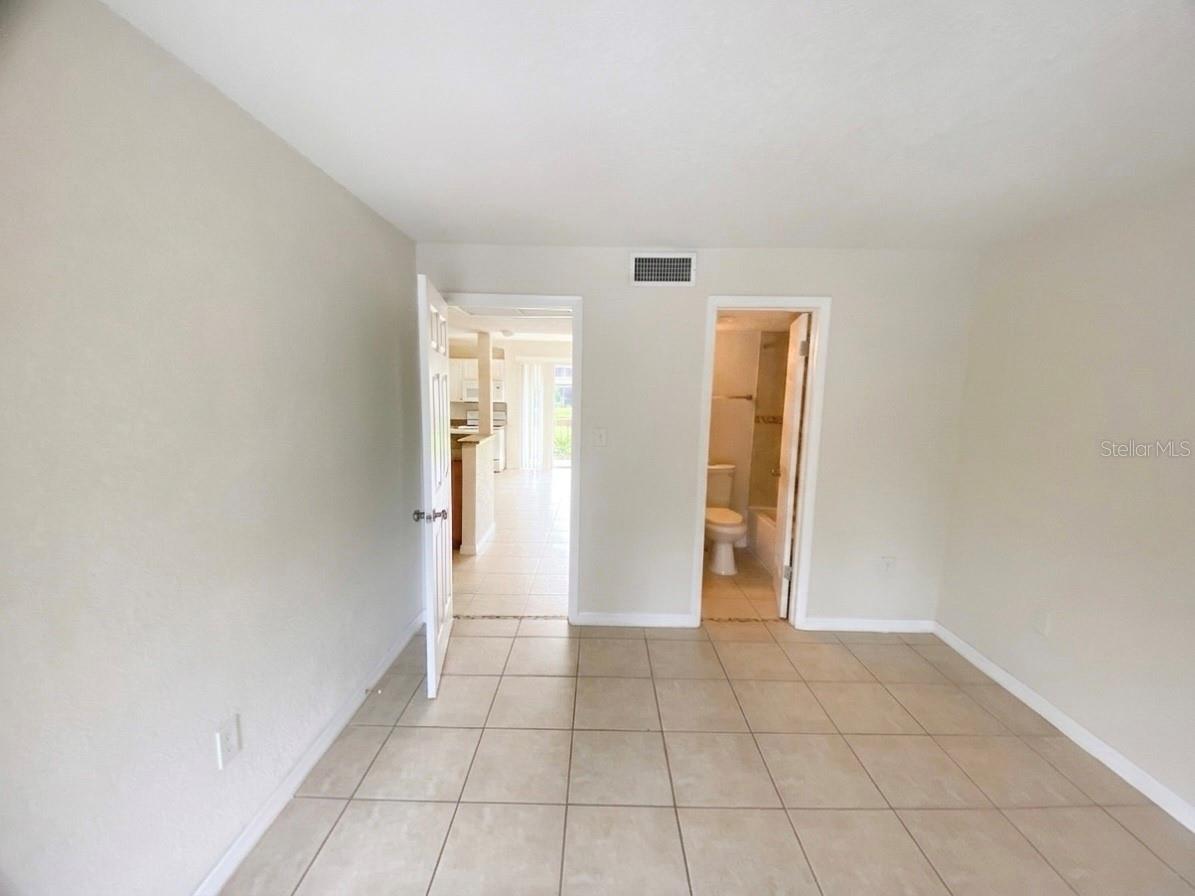554 ORANGE DR #15, ALTAMONTE SPRINGS, FL — photo 8