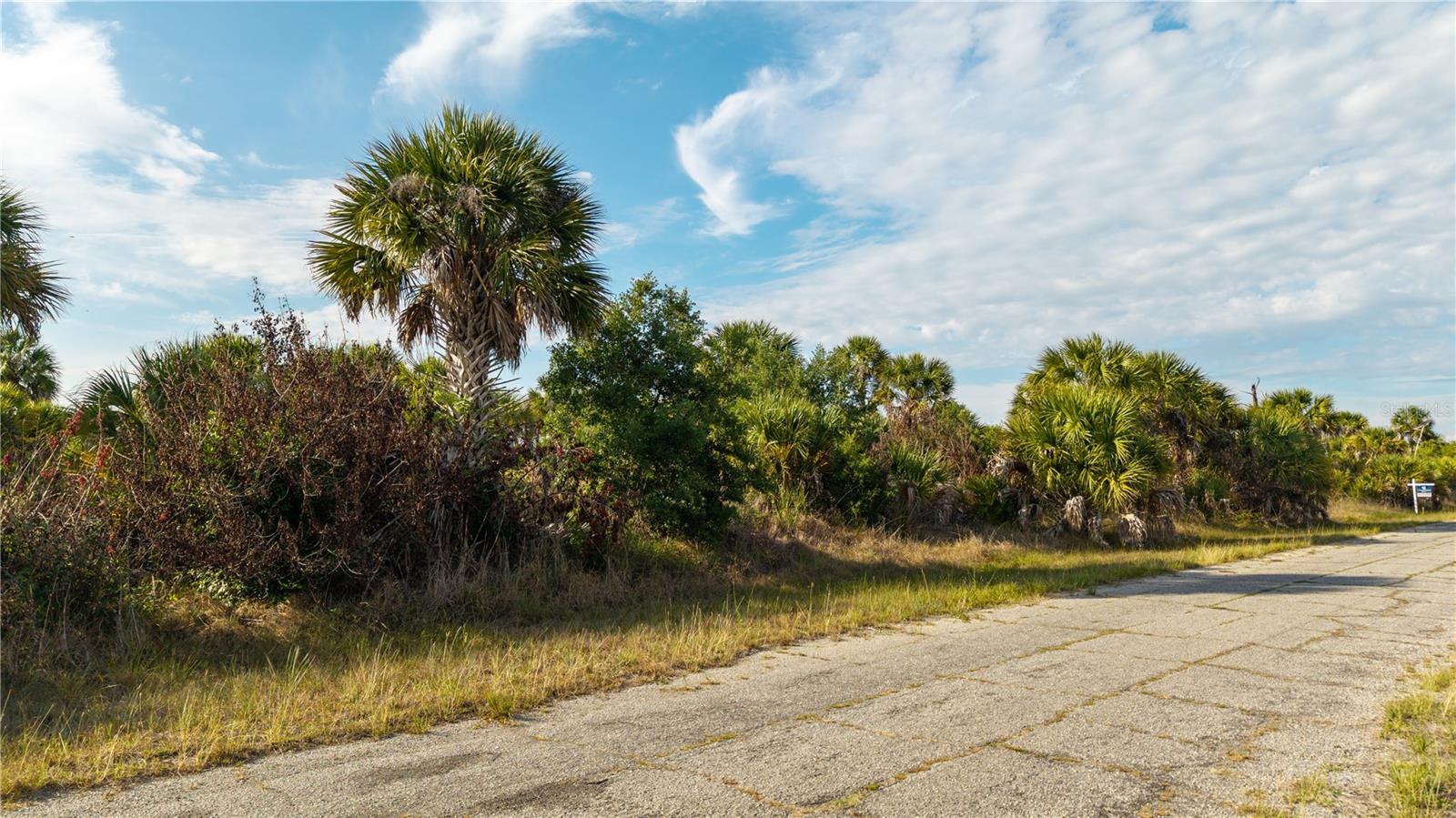 8607 FIREGLOW CIR, NORTH PORT, FL — photo 13