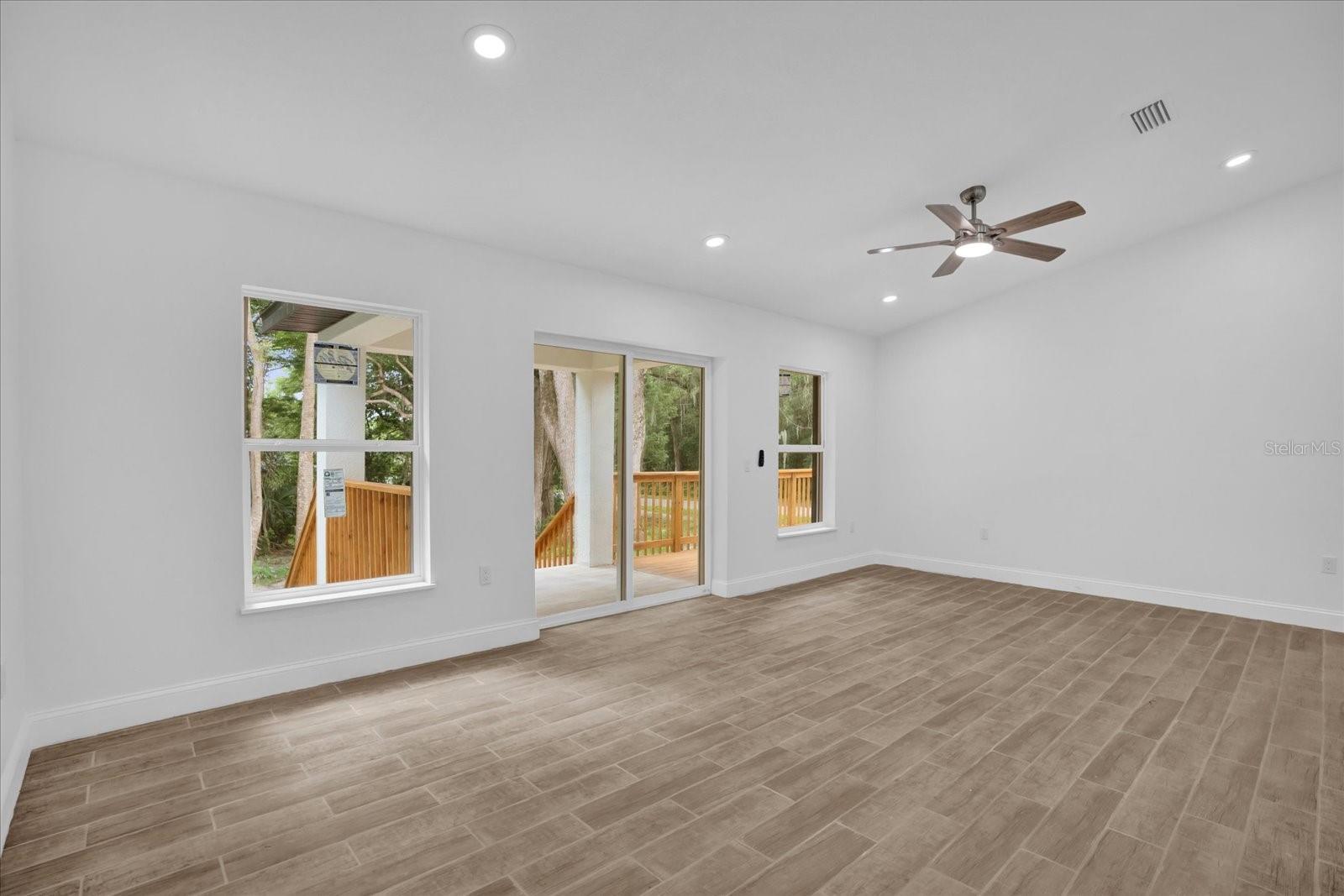300 CHEROKEE AVE, ORANGE CITY, FL — photo 9
