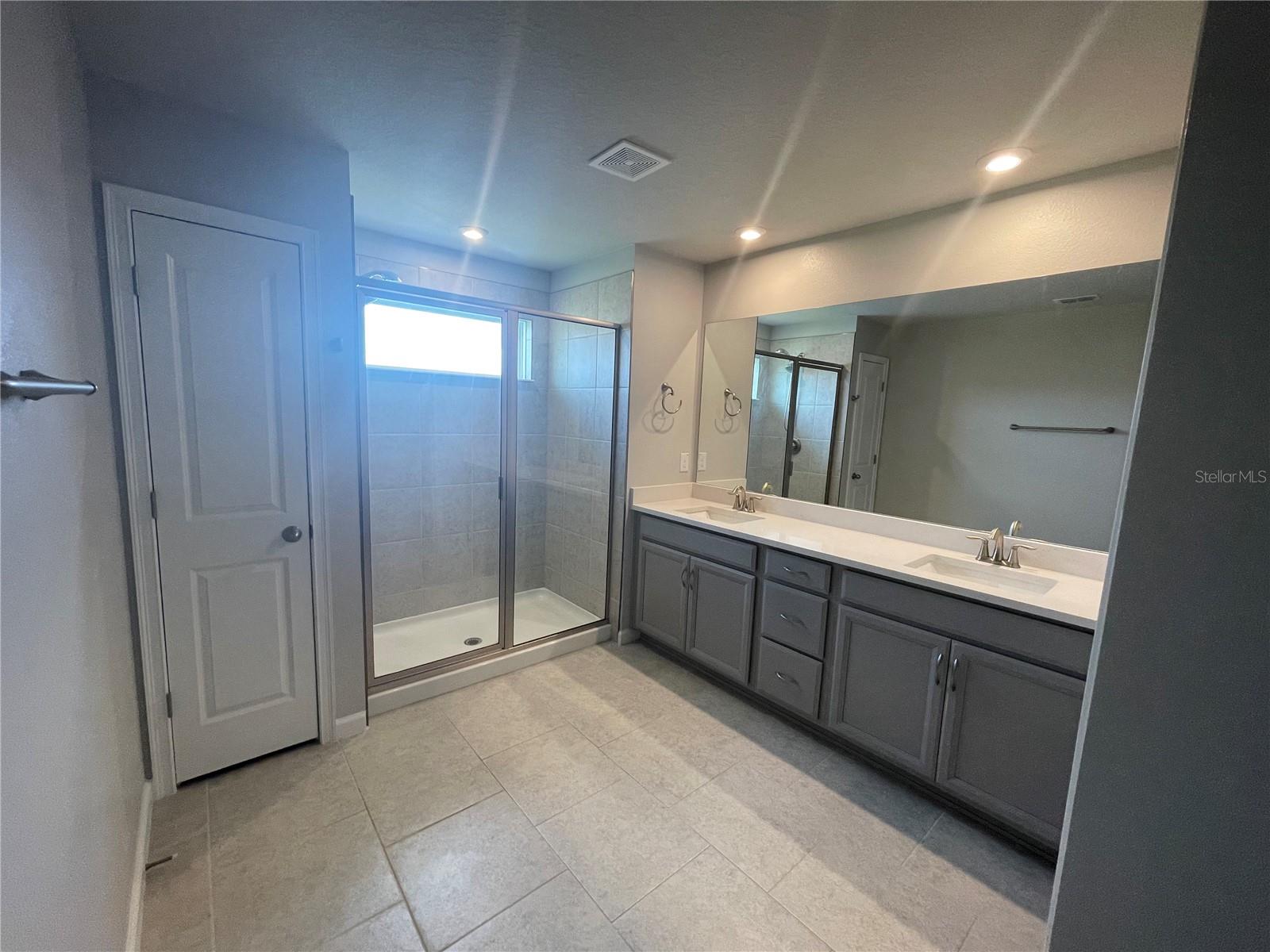 26068 WOVEN WICKER BND, LUTZ, FL — photo 16