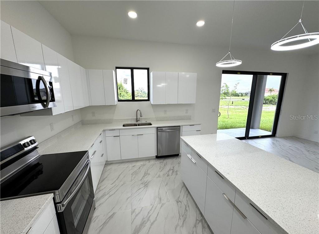 1247 KISMET PKWY W, CAPE CORAL, FL — photo 11