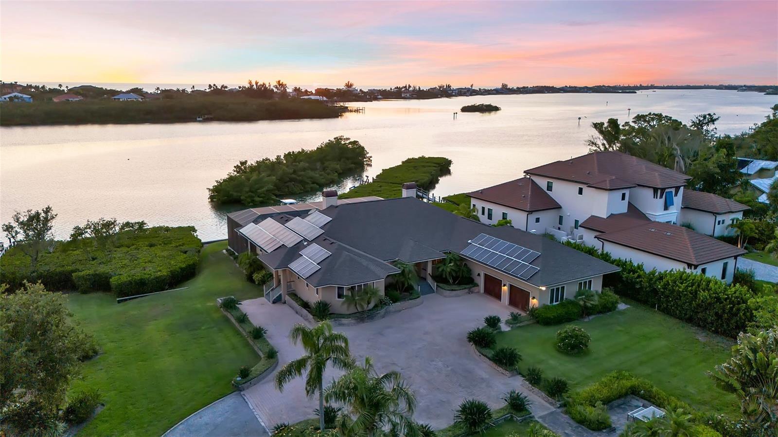 612 LAUREL RD W, NOKOMIS, FL
