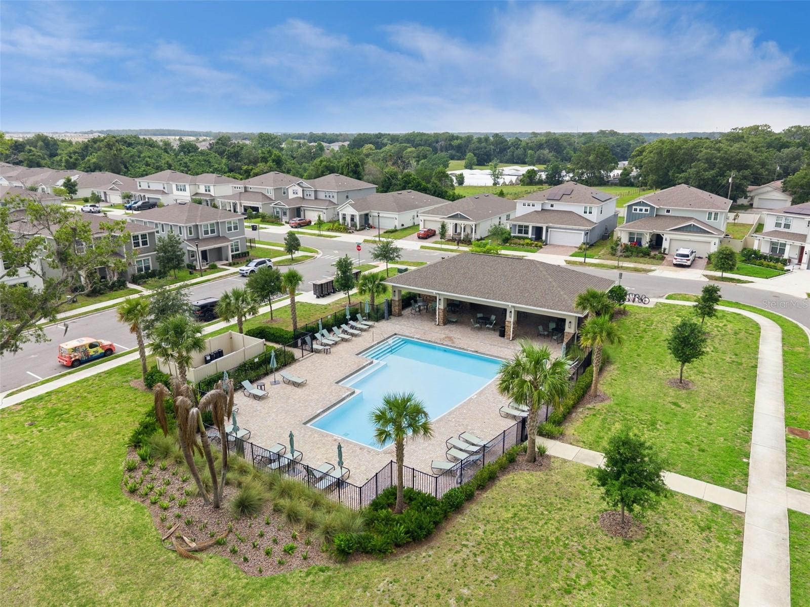 4062 FEATHER TREE DR, APOPKA, FL — photo 2