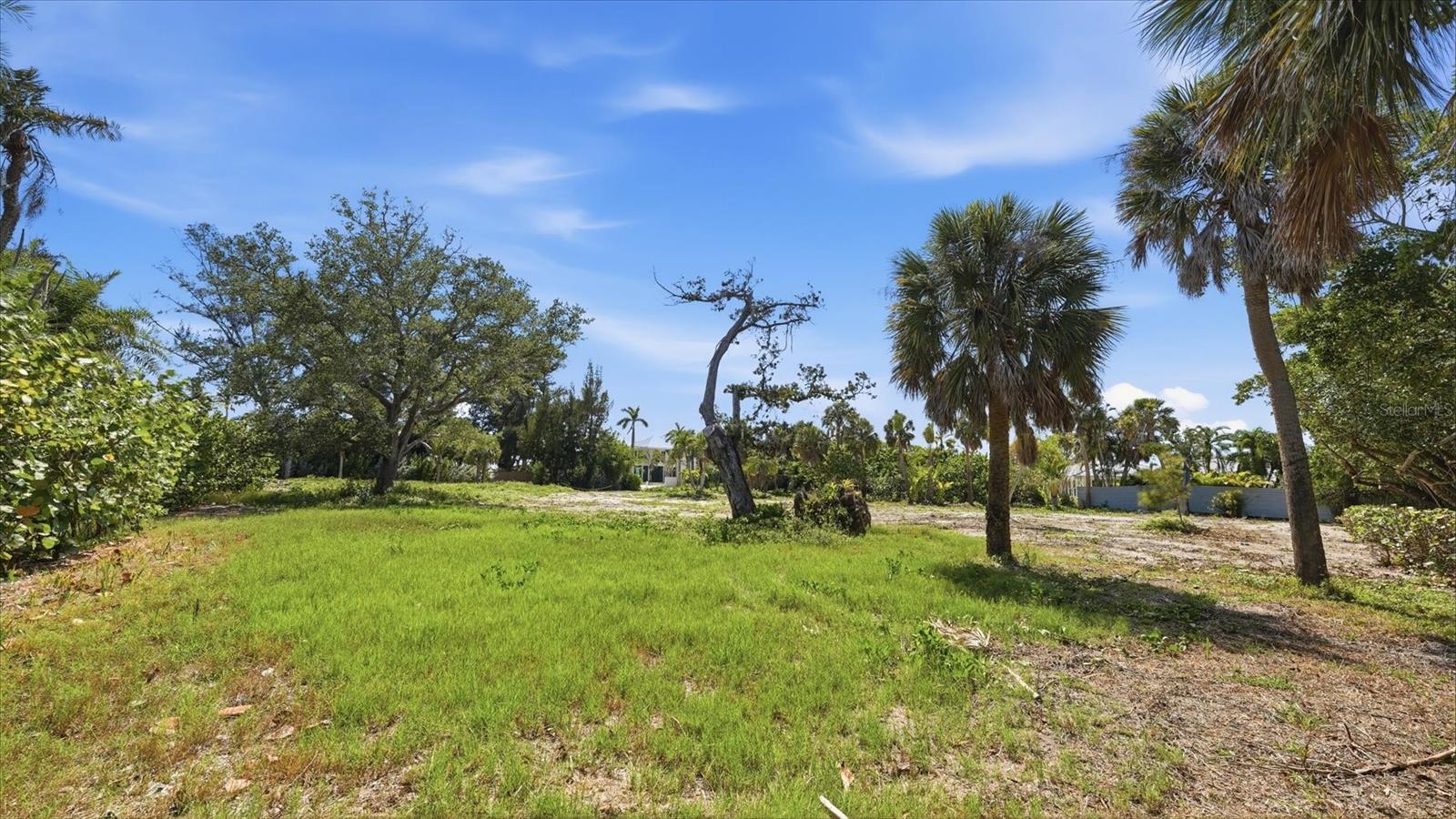 7723 SANDERLING RD, SARASOTA, FL — photo 10