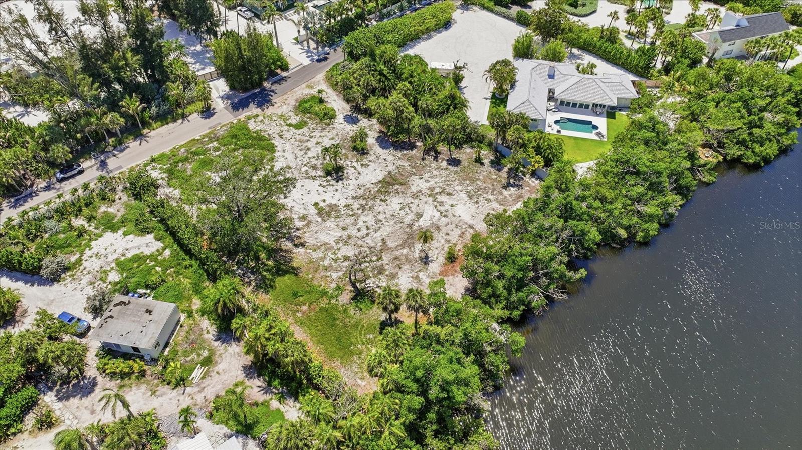 7723 SANDERLING RD, SARASOTA, FL — photo 15