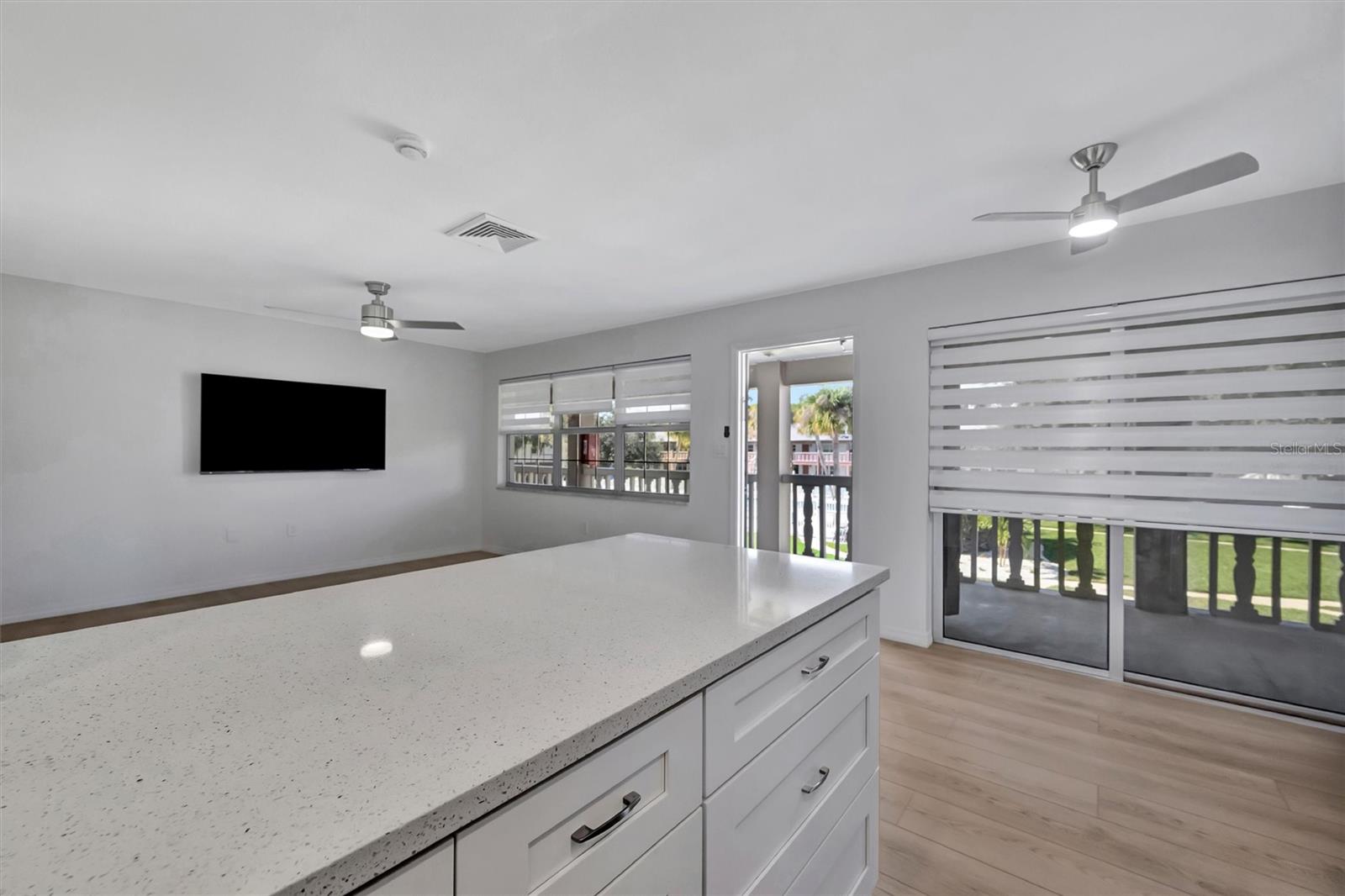 650 PINELLAS POINT DR S #216, ST PETERSBURG, FL — photo 12