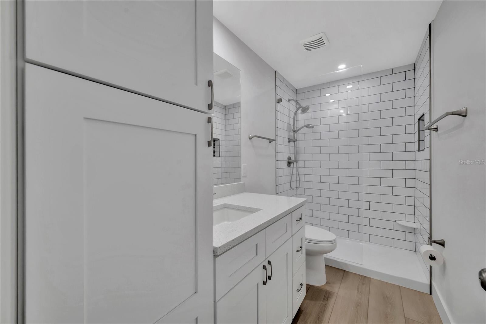 650 PINELLAS POINT DR S #216, ST PETERSBURG, FL — photo 22