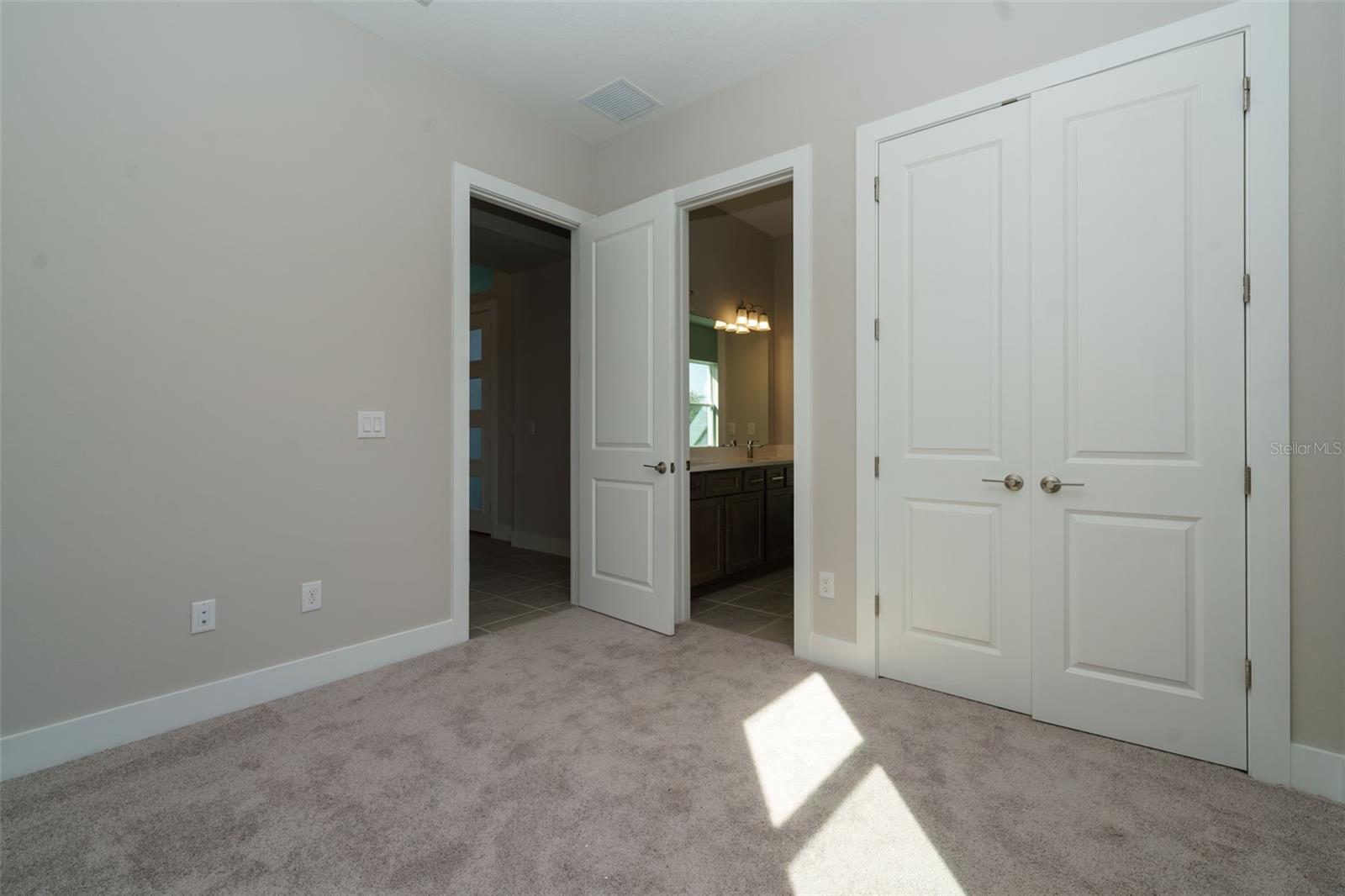8178 IVY STARK BLVD, WESLEY CHAPEL, FL — photo 28