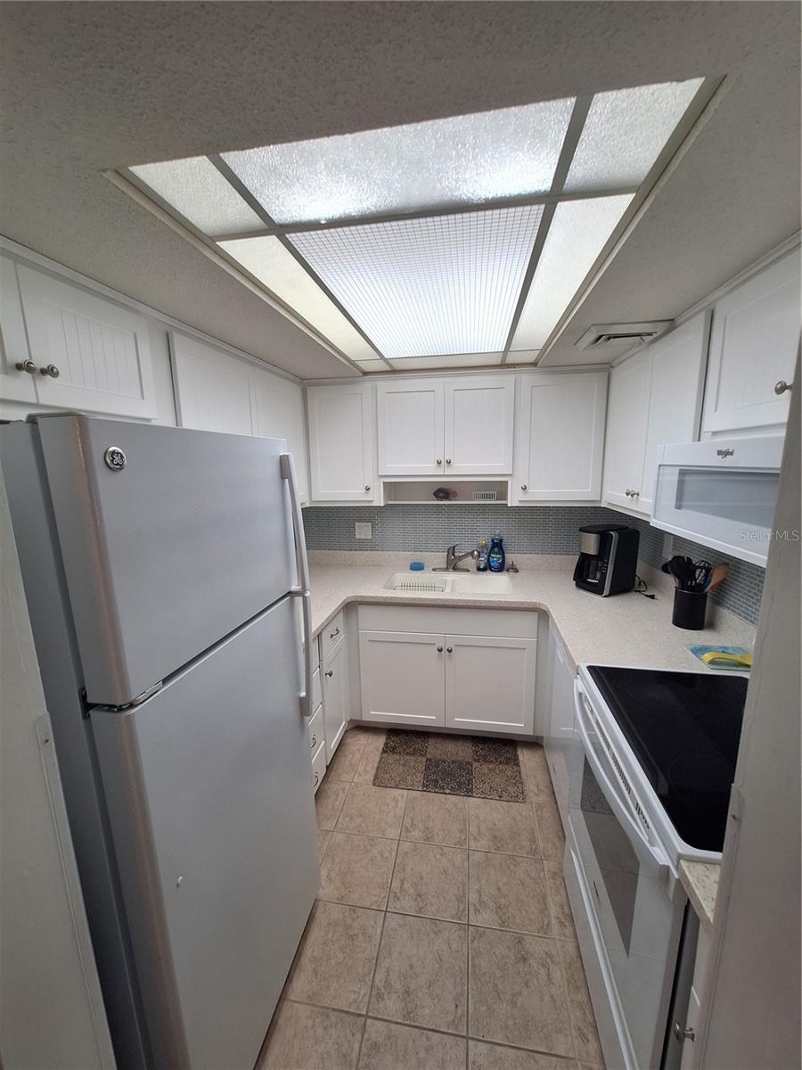 2437 HARBOR BLVD #202, PORT CHARLOTTE, FL — photo 5