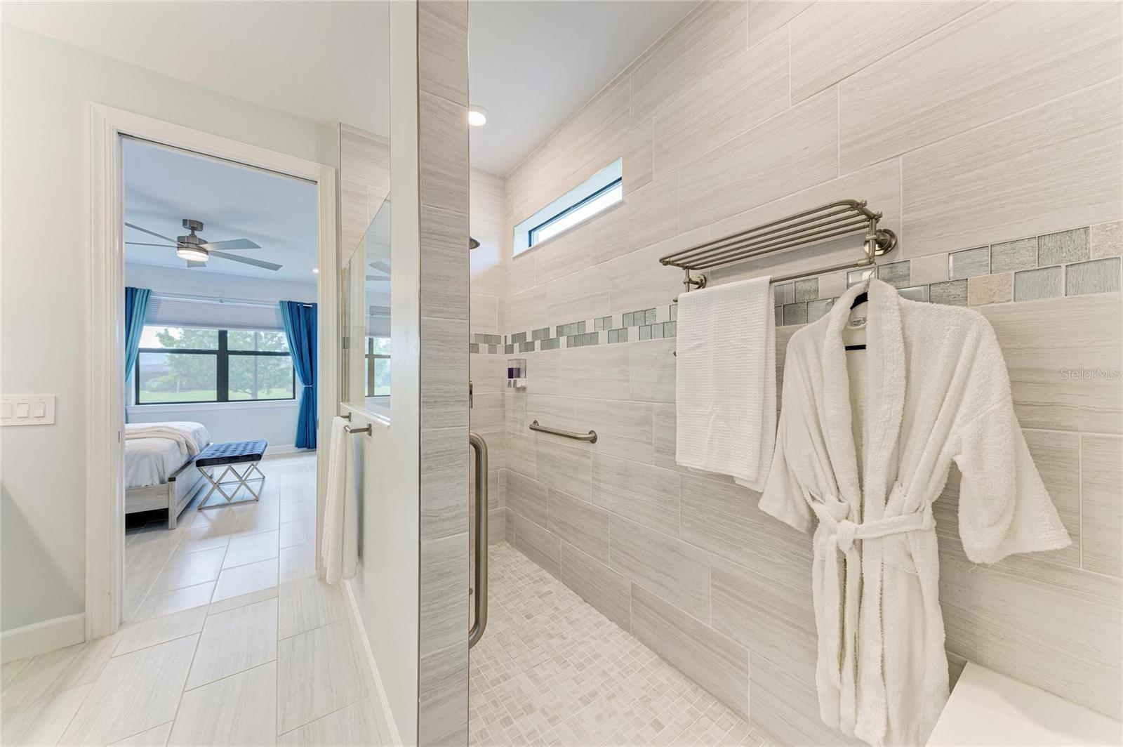 7412 SUMMERLAND CV, LAKEWOOD RANCH, FL — photo 27