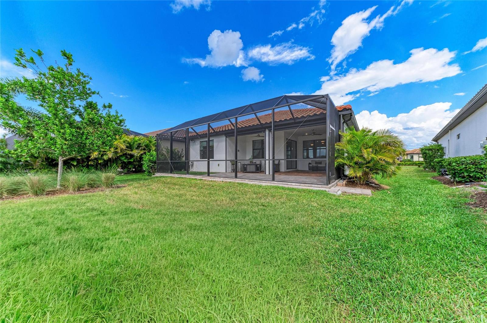 7412 SUMMERLAND CV, LAKEWOOD RANCH, FL — photo 48