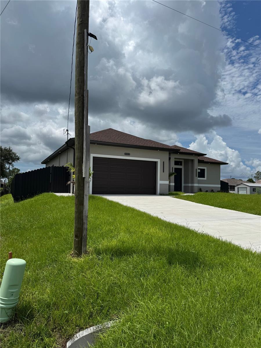 3115 2ND ST SW, LEHIGH ACRES, FL — photo 2