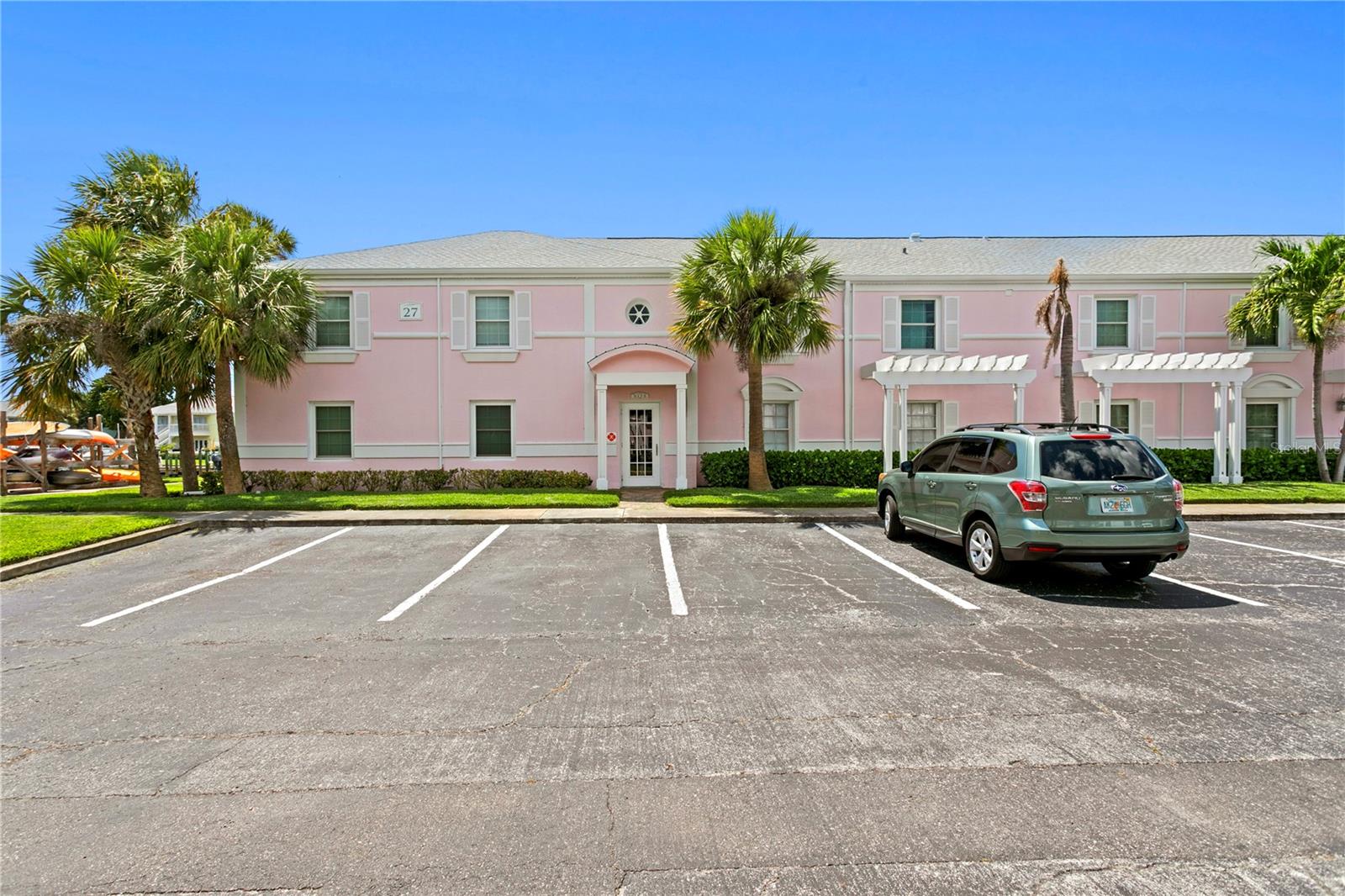 5175 COQUINA KEY DR SE #A, ST PETERSBURG, FL — photo 2
