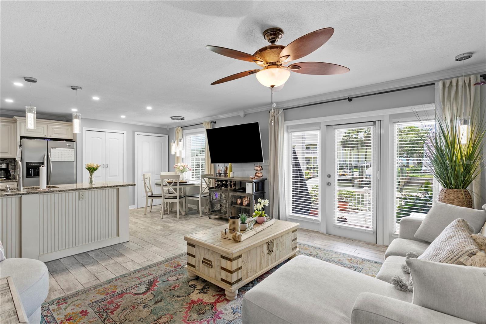 5175 COQUINA KEY DR SE #A, ST PETERSBURG, FL — photo 3