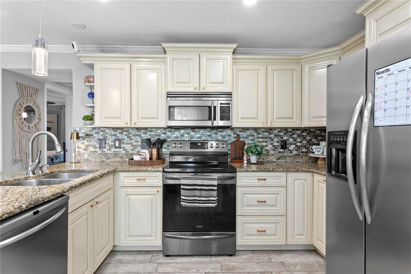 5175 COQUINA KEY DR SE #A, ST PETERSBURG, FL — photo 16