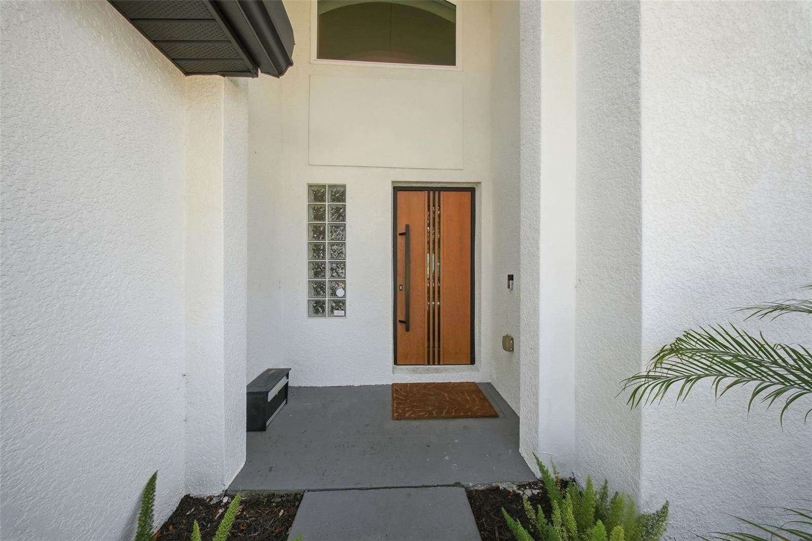 236 15TH AVE SE, ST PETERSBURG, FL — photo 3