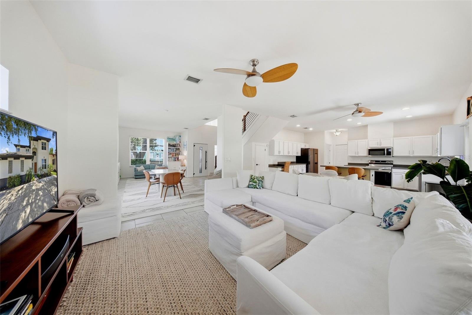 236 15TH AVE SE, ST PETERSBURG, FL — photo 9