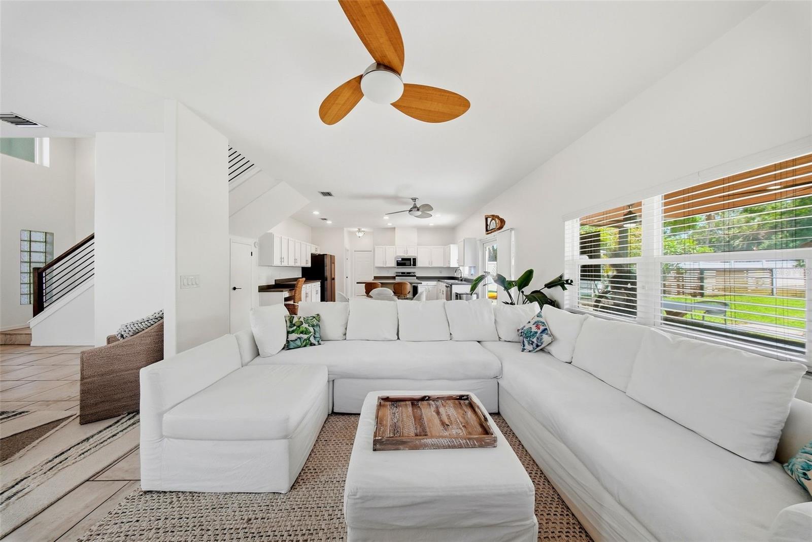 236 15TH AVE SE, ST PETERSBURG, FL — photo 10