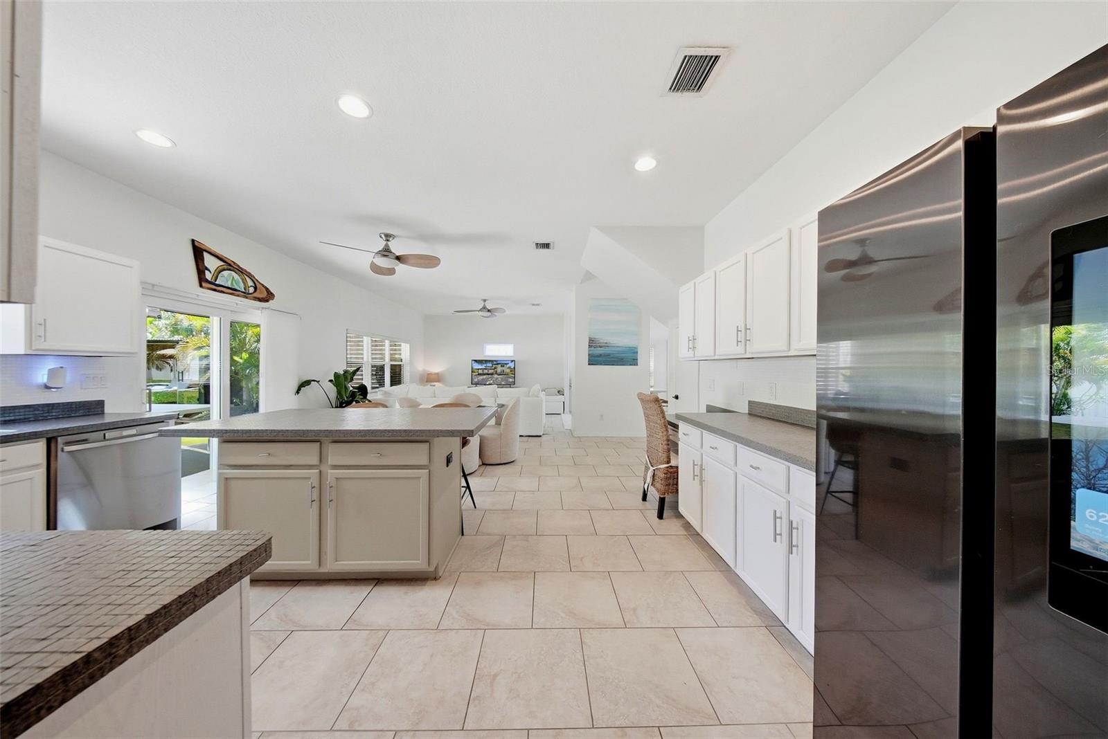 236 15TH AVE SE, ST PETERSBURG, FL — photo 17