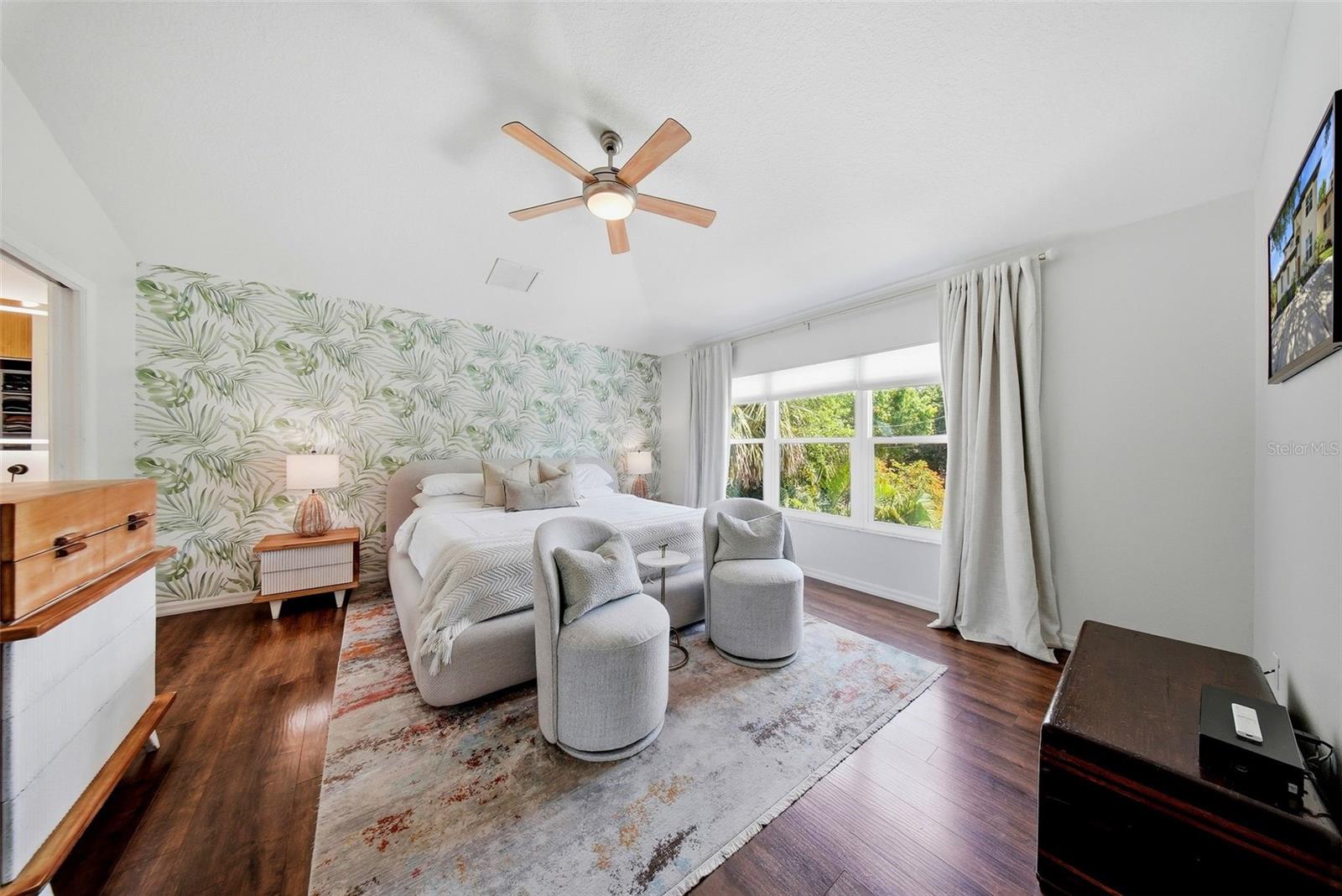 236 15TH AVE SE, ST PETERSBURG, FL — photo 28
