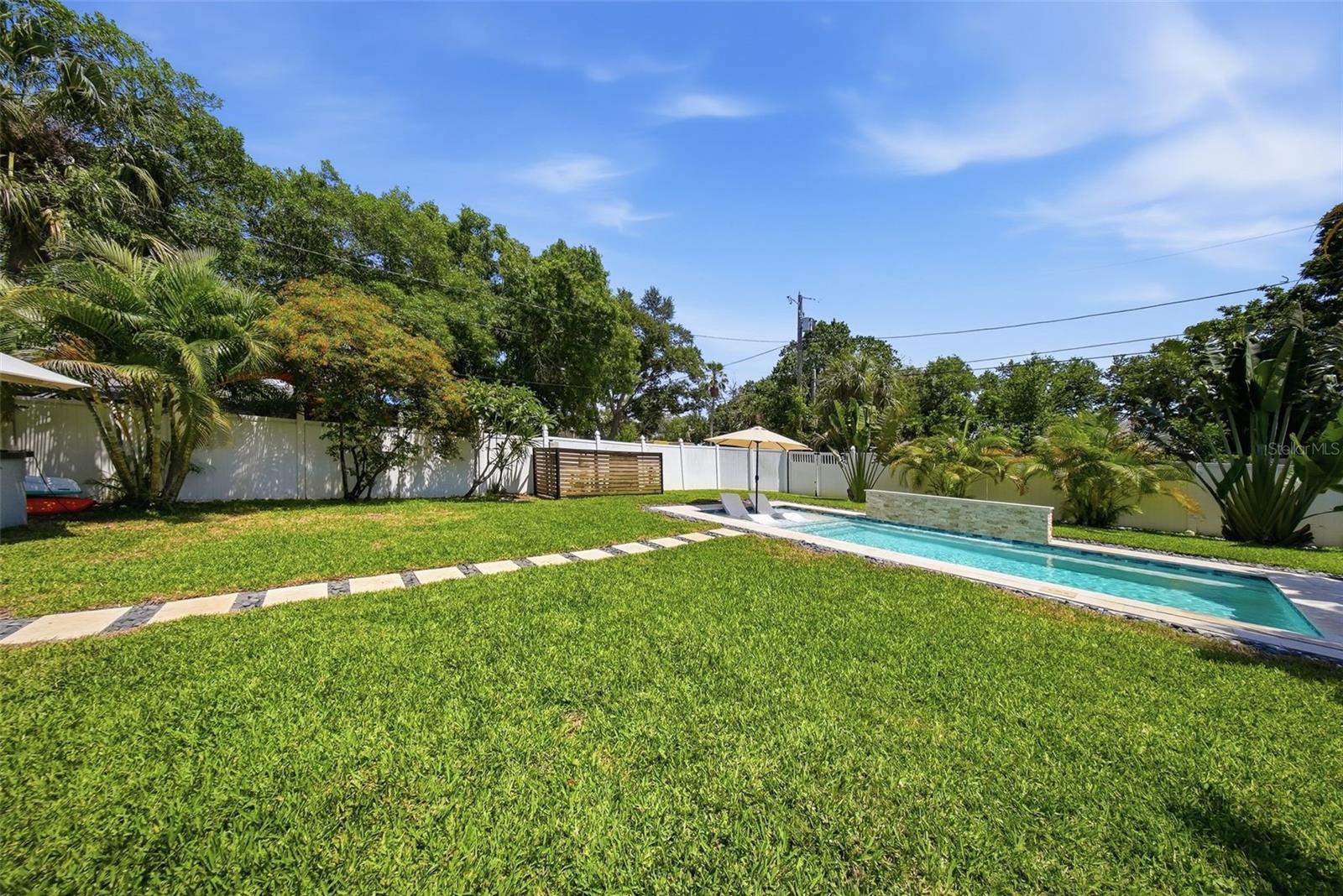 236 15TH AVE SE, ST PETERSBURG, FL — photo 45