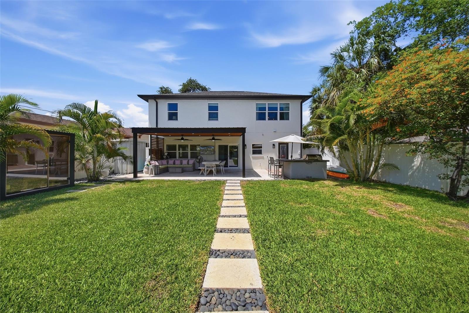 236 15TH AVE SE, ST PETERSBURG, FL — photo 46