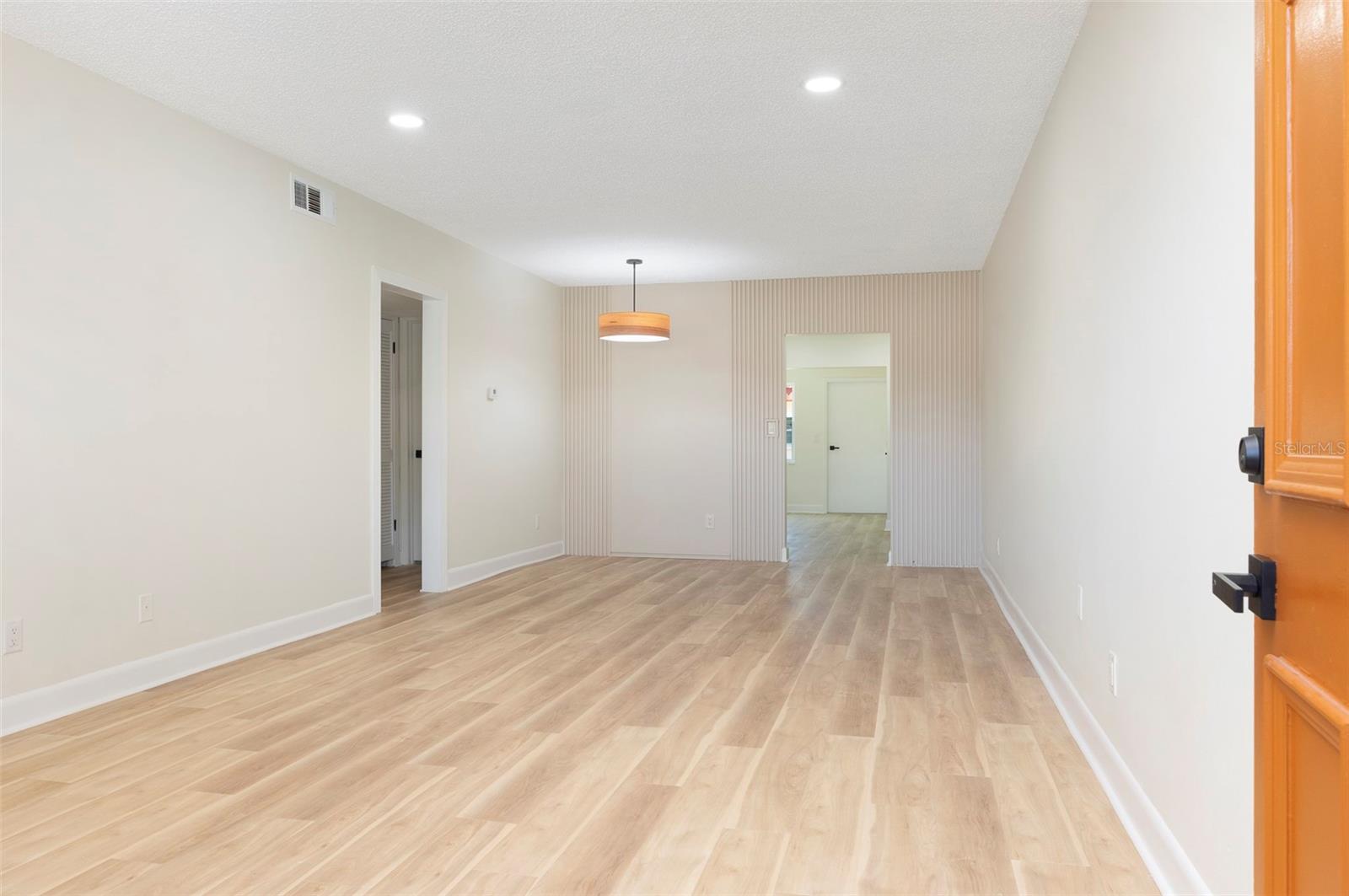 3740 58TH ST N #106, ST PETERSBURG, FL — photo 4