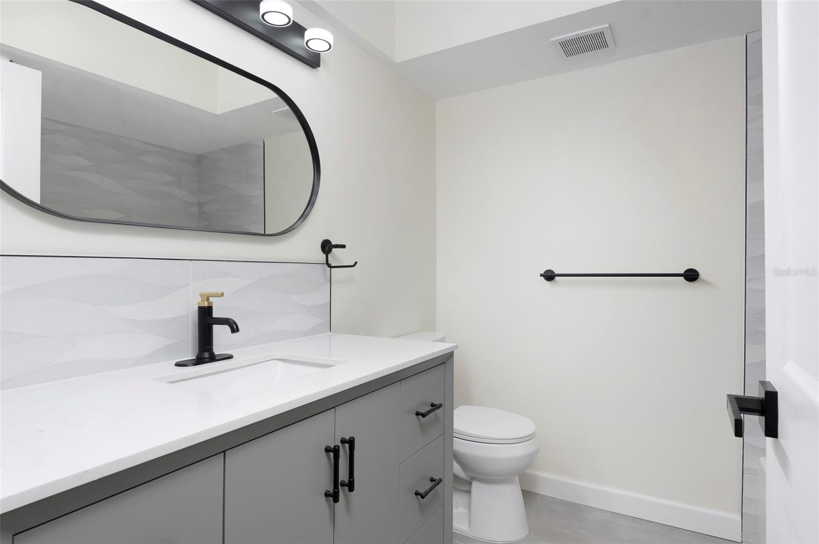 3740 58TH ST N #106, ST PETERSBURG, FL — photo 17