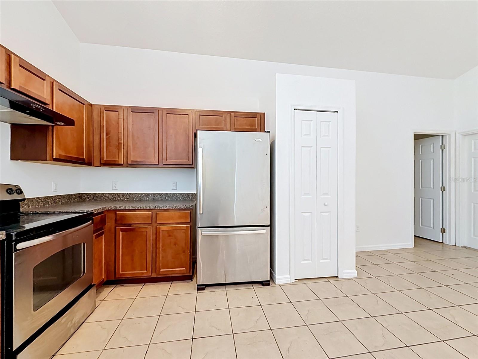 127 STEWART LAKE LOOP, GROVELAND, FL — photo 12