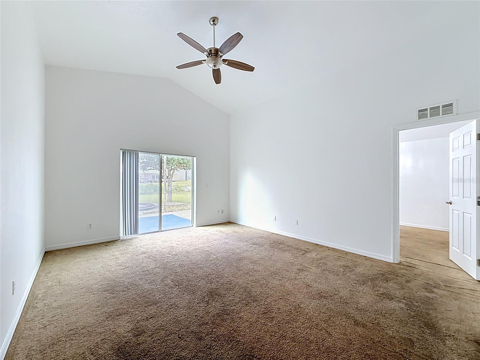127 STEWART LAKE LOOP, GROVELAND, FL — photo 18