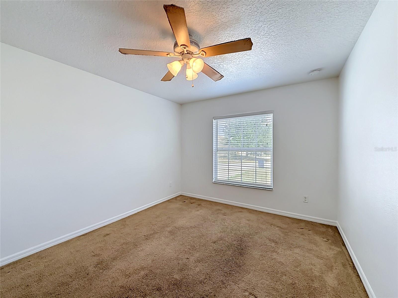 127 STEWART LAKE LOOP, GROVELAND, FL — photo 31