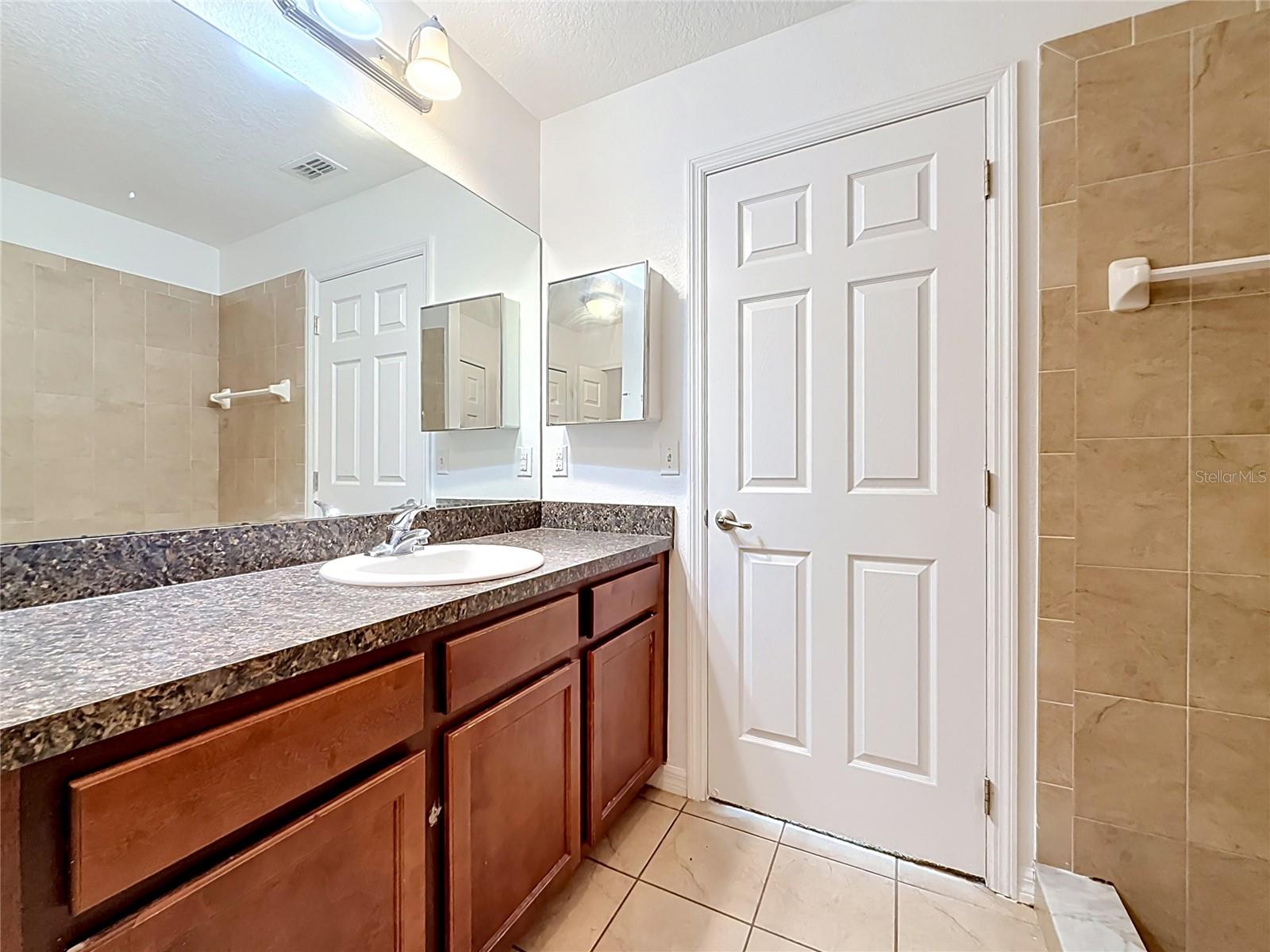 127 STEWART LAKE LOOP, GROVELAND, FL — photo 43
