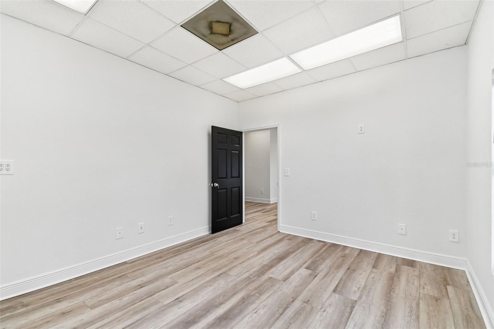 450 E HIGHWAY 50, CLERMONT, FL — photo 37