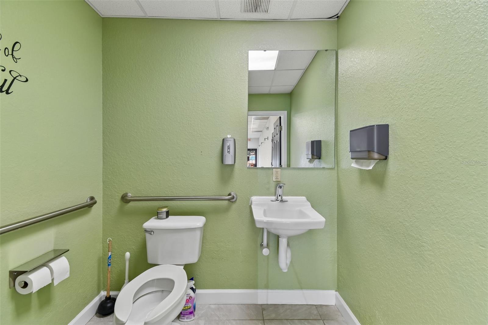 450 E HIGHWAY 50, CLERMONT, FL — photo 92