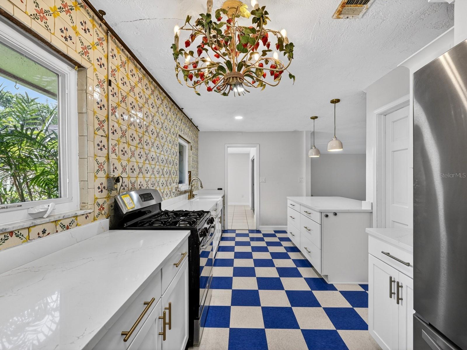 5927 DRIFTWOOD AVE, SARASOTA, FL — photo 11