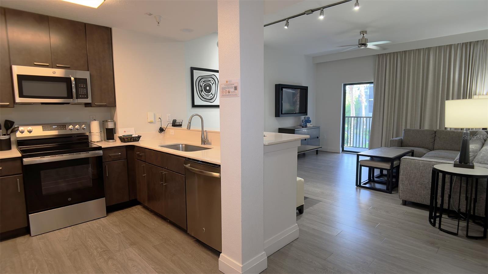 14501 GROVE RESORT AVE #3211, WINTER GARDEN, FL — photo 4