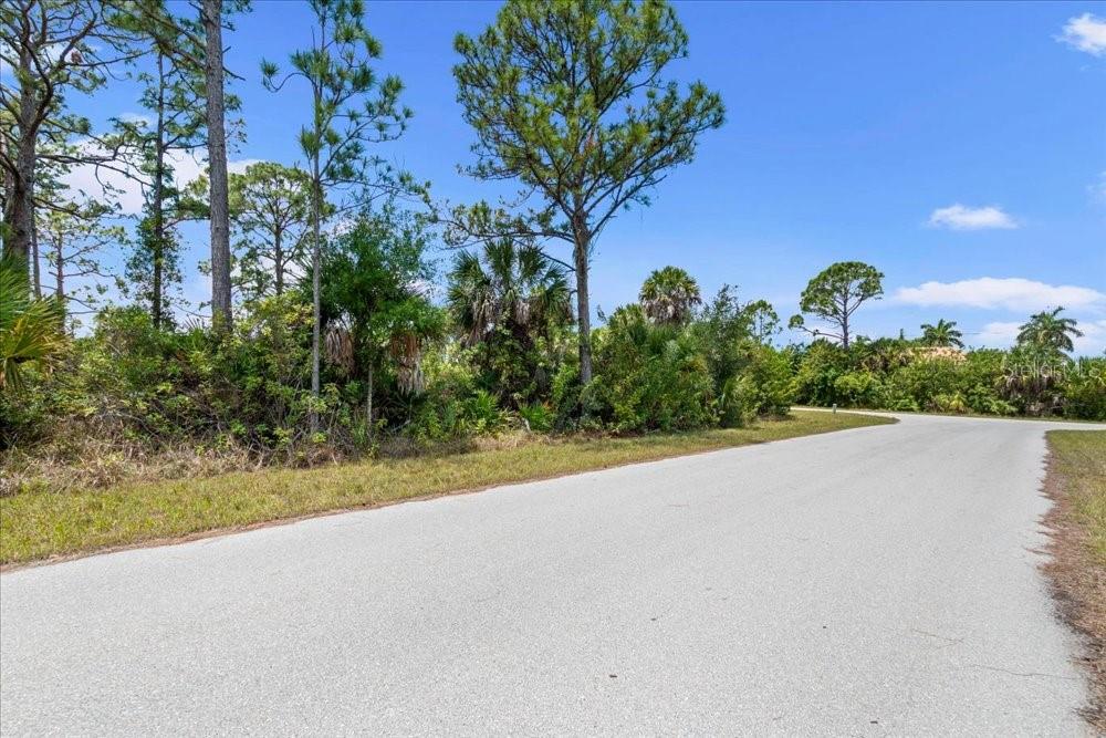 2211 HALE ST, PORT CHARLOTTE, FL — photo 12