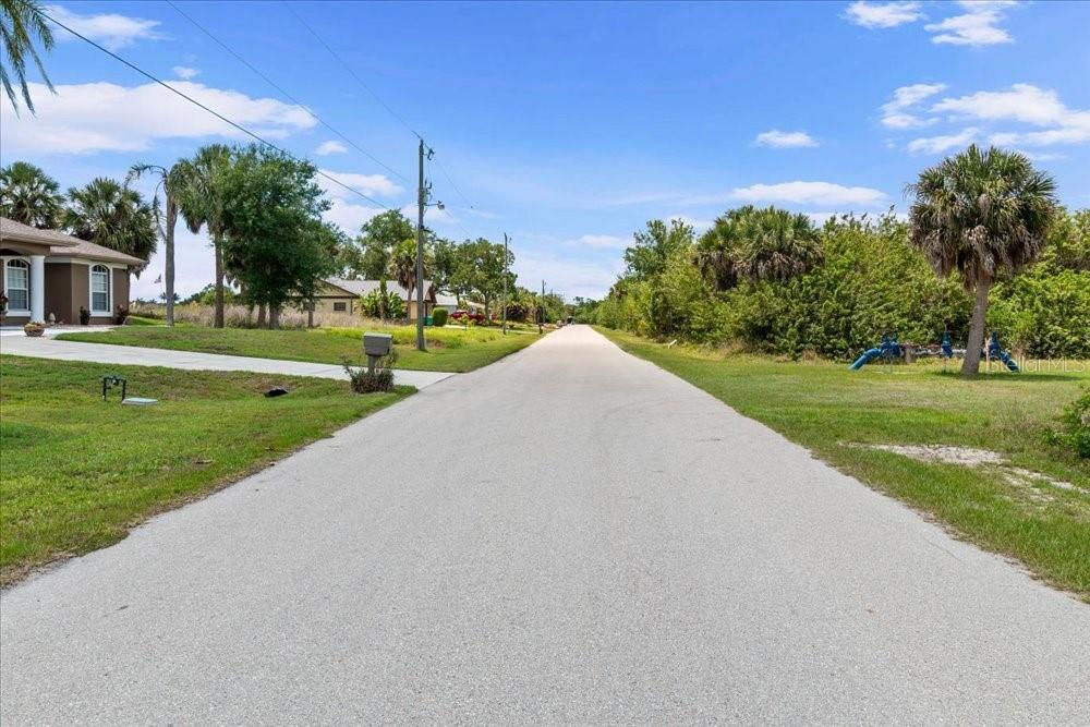 2211 HALE ST, PORT CHARLOTTE, FL — photo 13