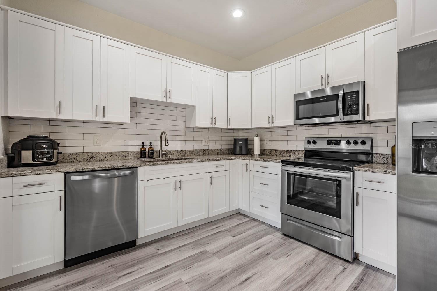 16309 WORCHESTER PALMS CT, TAMPA, FL — photo 12