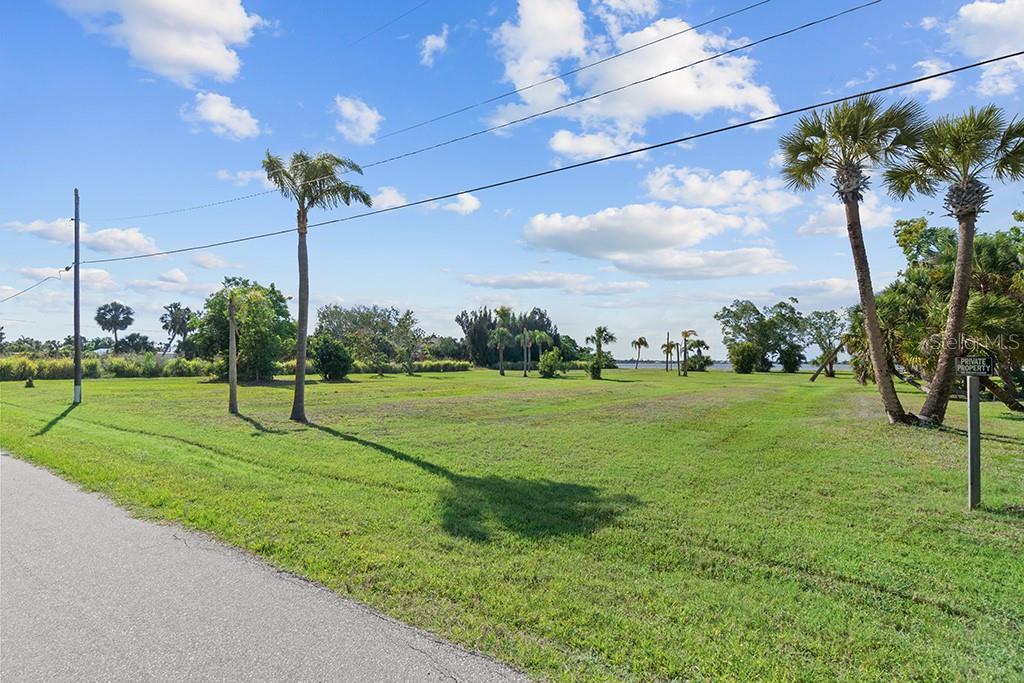 26014 SHORE DR, PUNTA GORDA, FL — photo 17