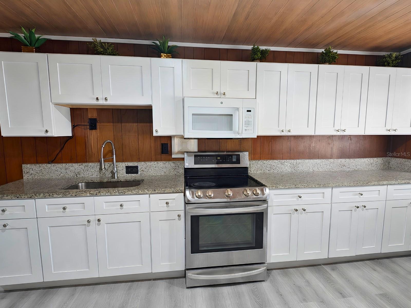 7101 JEANNE AVE, HUDSON, FL — photo 5