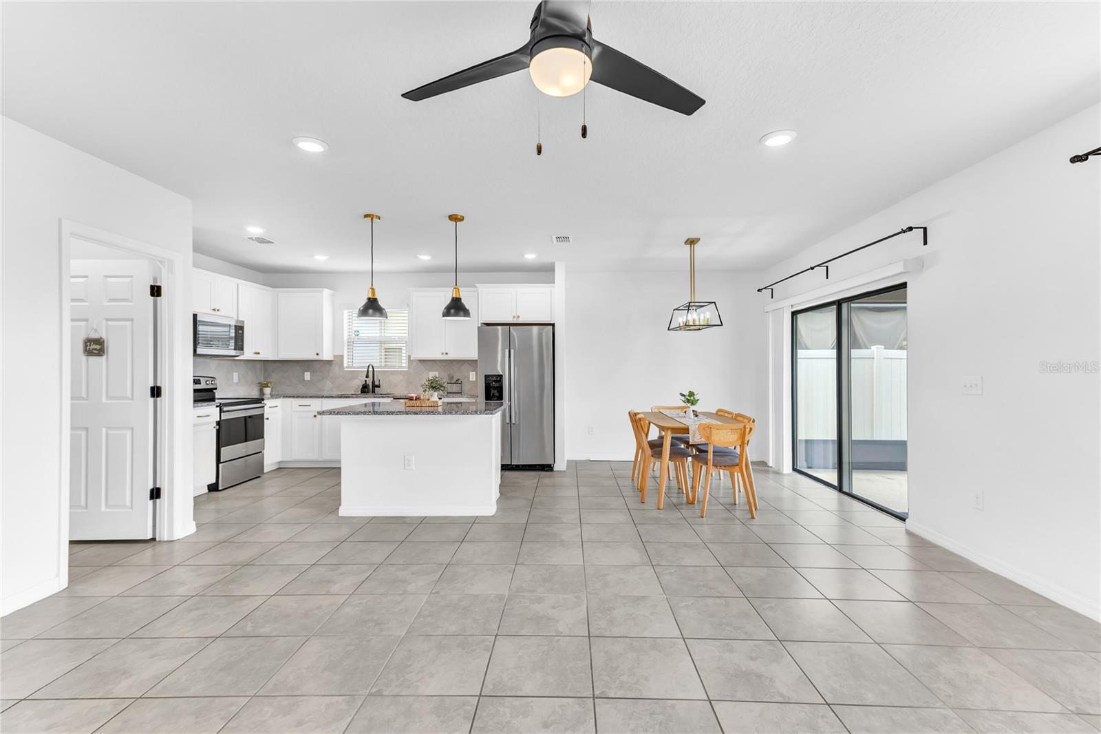 747 CITRUS ISLE DR, DAVENPORT, FL — photo 15