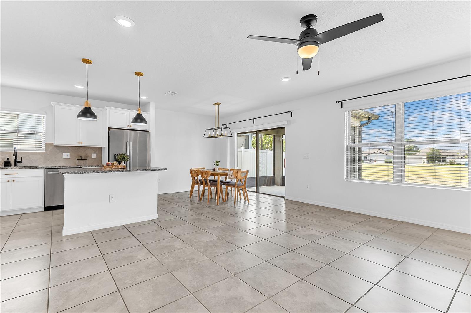 747 CITRUS ISLE DR, DAVENPORT, FL — photo 23