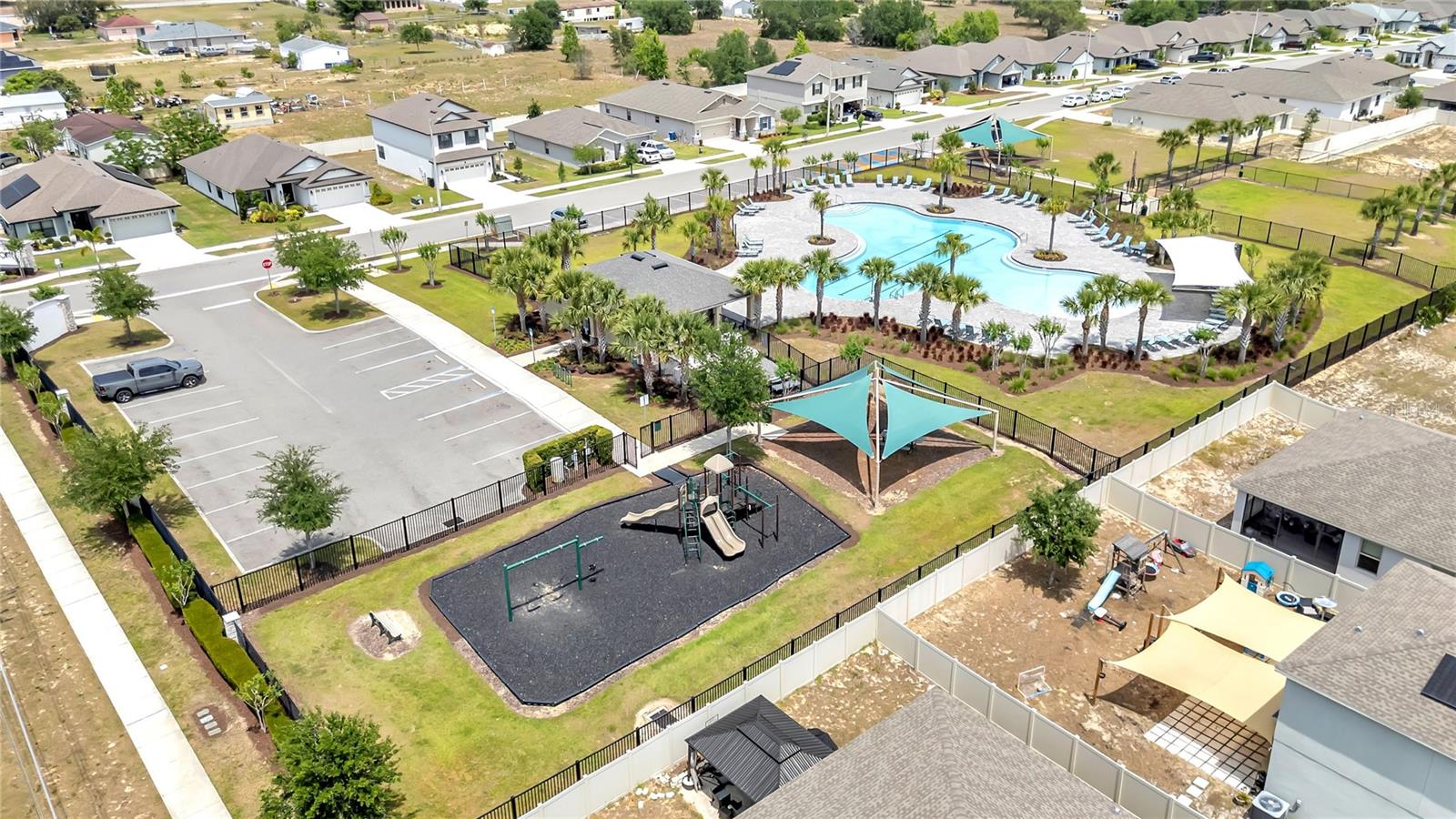 747 CITRUS ISLE DR, DAVENPORT, FL — photo 36