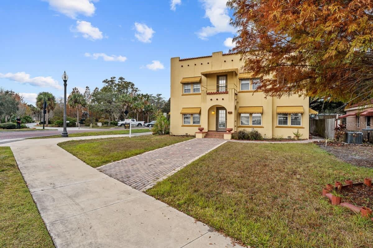 304 LAKESHORE BLVD, KISSIMMEE, FL — photo 2