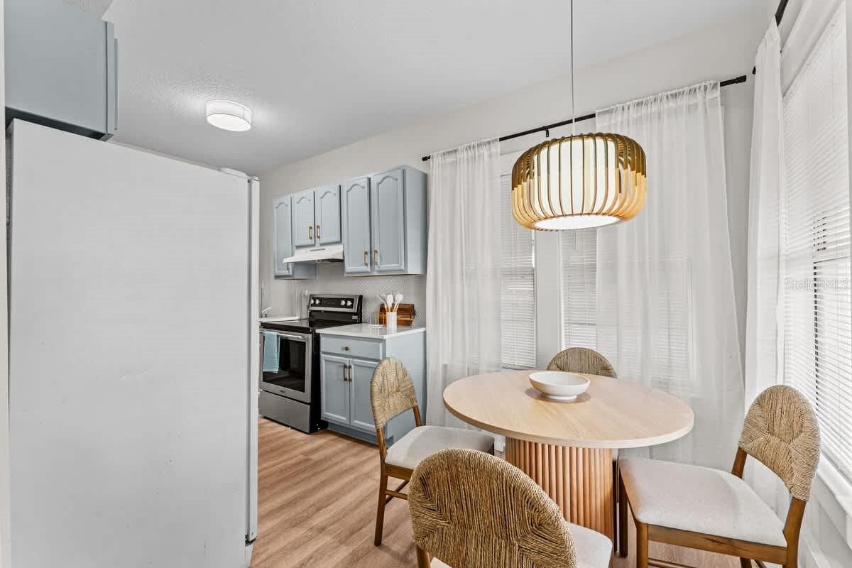 304 LAKESHORE BLVD, KISSIMMEE, FL — photo 10
