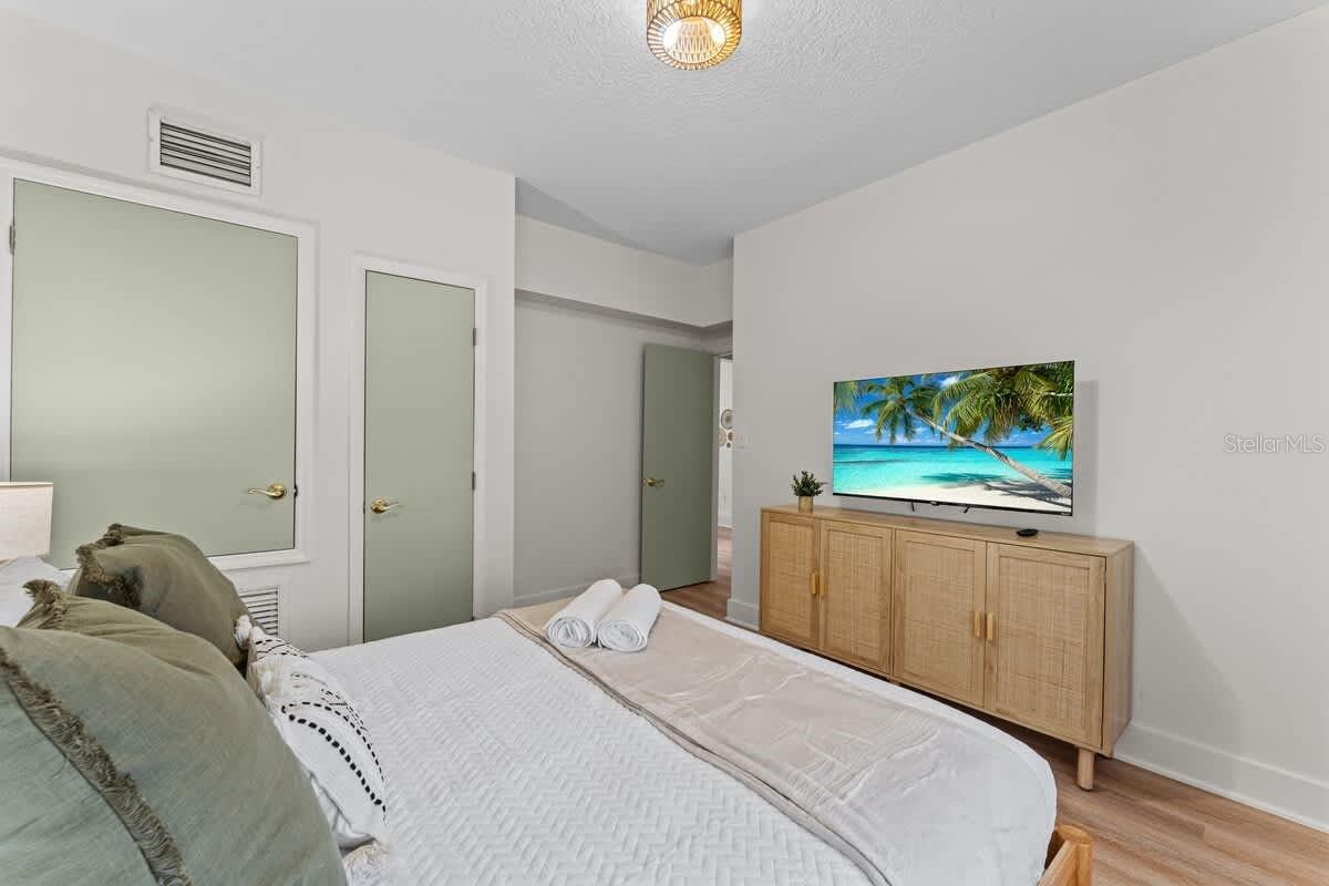 304 LAKESHORE BLVD, KISSIMMEE, FL — photo 16